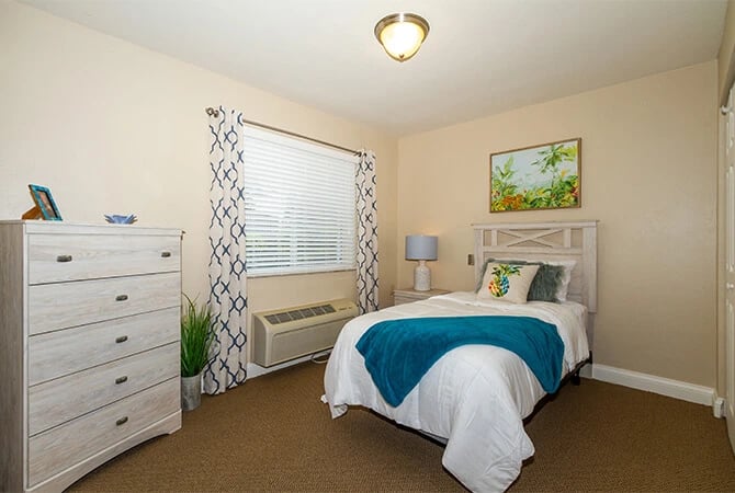 8a_bedroom-2